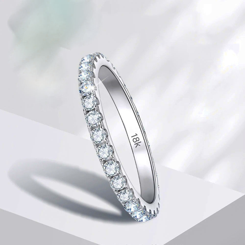 Banda de eternidad brillante